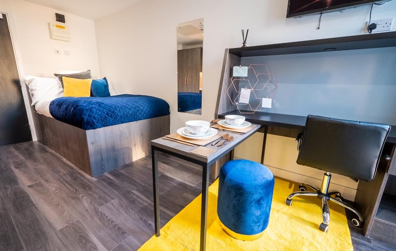 City Road, Ouseburn, Newcastle - Image 1